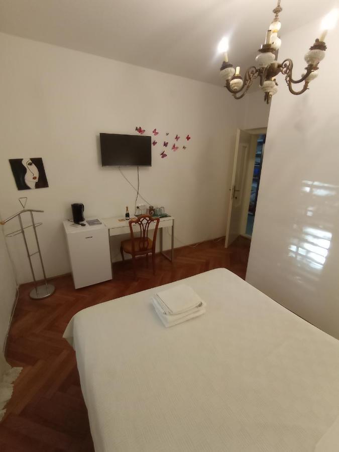 Damjan Rooms Спліт Екстер'єр фото
