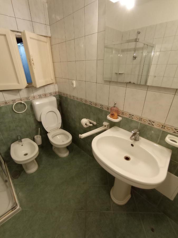 Damjan Rooms Спліт Екстер'єр фото